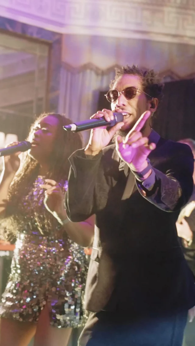 Party time at The Dorchester 🙌🏼 ✨

@socobyperrys 
@perrysweddingco 
@thedorchester 
@2408films 
💜💜💜💜💜

#londonevents 
#showbandlondon 
#partybandlondon
#soulband
#afrobeatsband