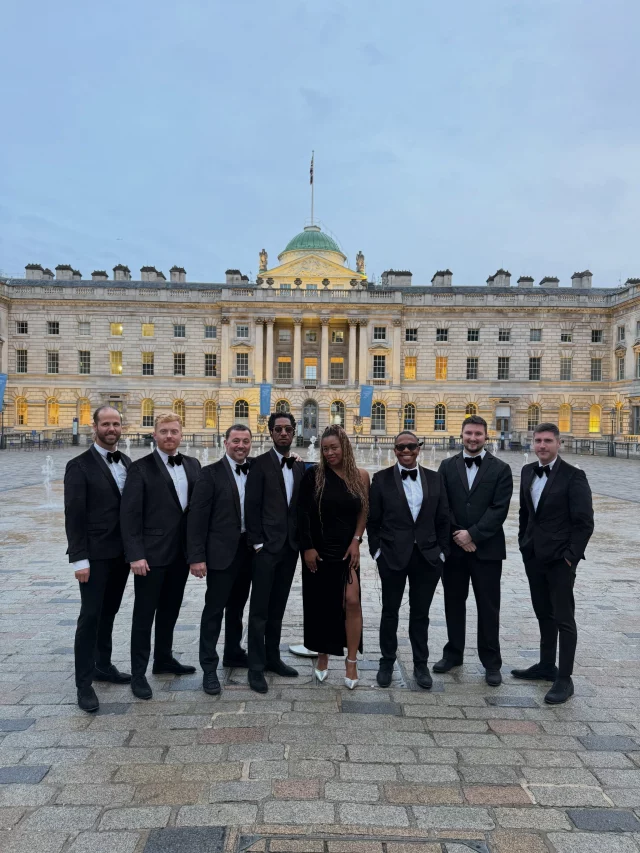 A beautiful evening at Somerset House ✨
Delighted to celebrate Zack & Griffin as they tie the knot 🥂💍🪩 
 
@somersethouse_venuehire 
@somersethouse 
@poppysiennaevents 

#showbandlondon 
#eventbandlondon 
#somersethouse 
#functionbandlondon